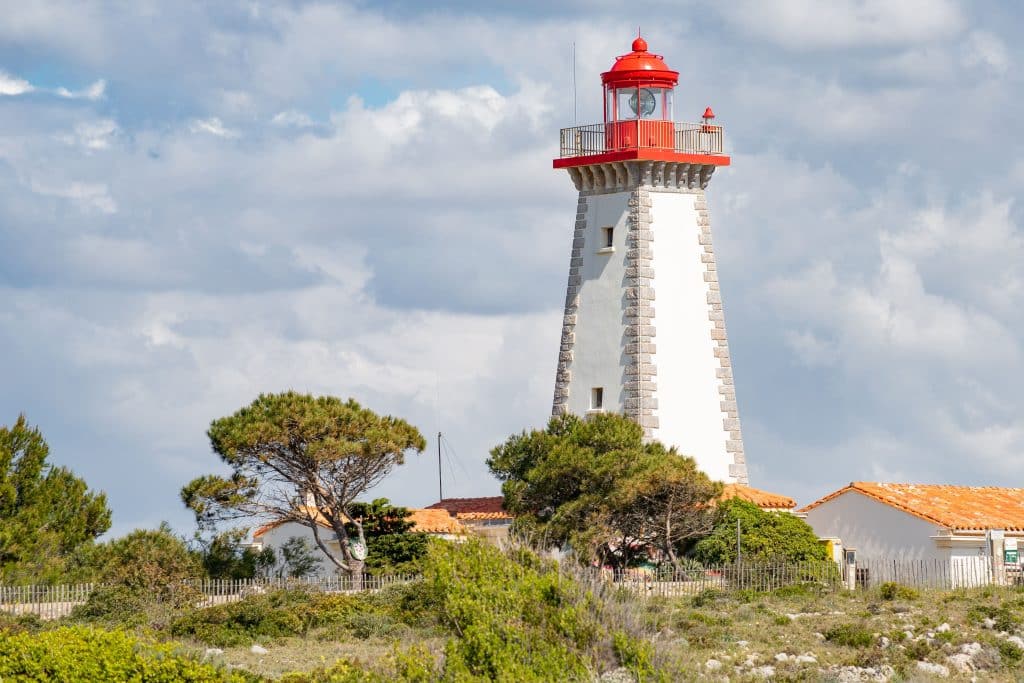 Phare près de port la nouvelle près du camping mer sable soleil à Leucate